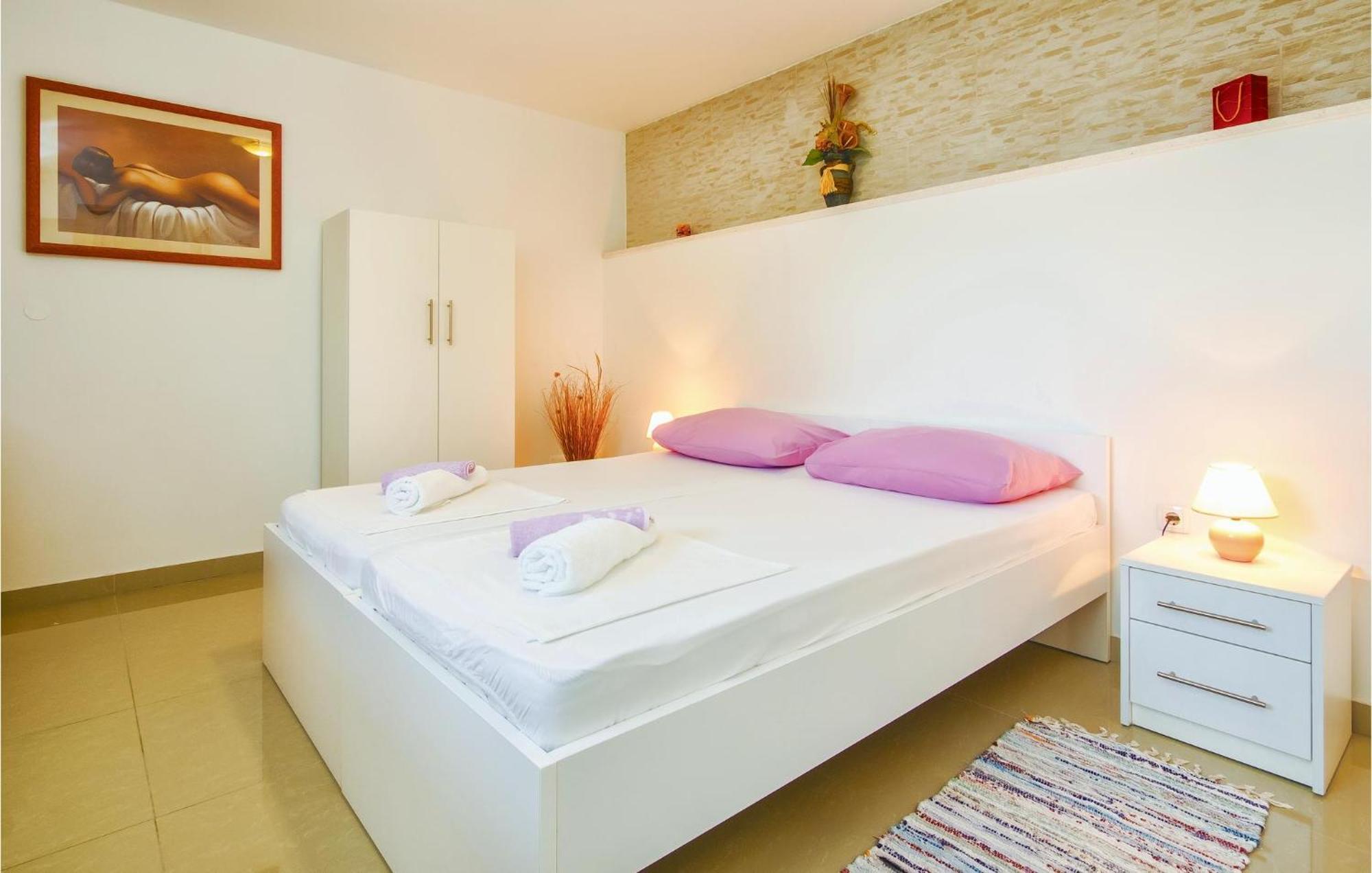 Nice Apartment In Mali Rat With Wifi Sumpetar Extérieur photo